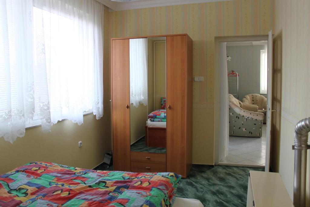 Orwa Apartmanok - Fenyofa Koez Zalakaros Chambre photo